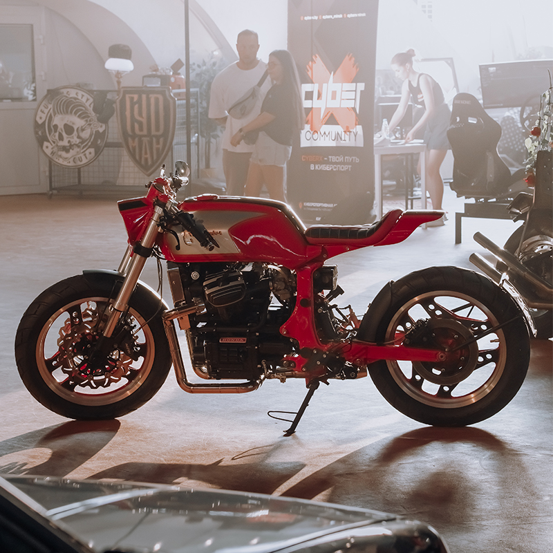 Honda CX500 «Плінтач»